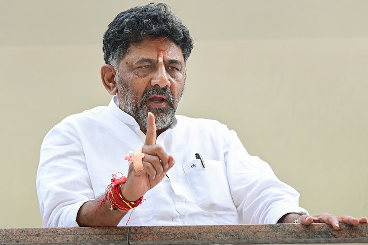 कर्नाटक सरकार के कार्यक्रमों में ‘वंदे मातरम’ के सिर्फ़ दो पद गाए जाएंगे, कांग्रेस सरकार ने जारी किया आदेश