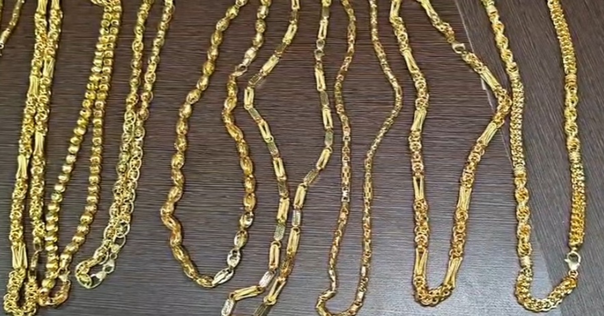 सील पैक पार्सल से उड़ा लिया 273 ग्राम GOLD! इंदौर कूरियर बॉय की शातिर चाल का पुलिस ने किया पर्दाफाश