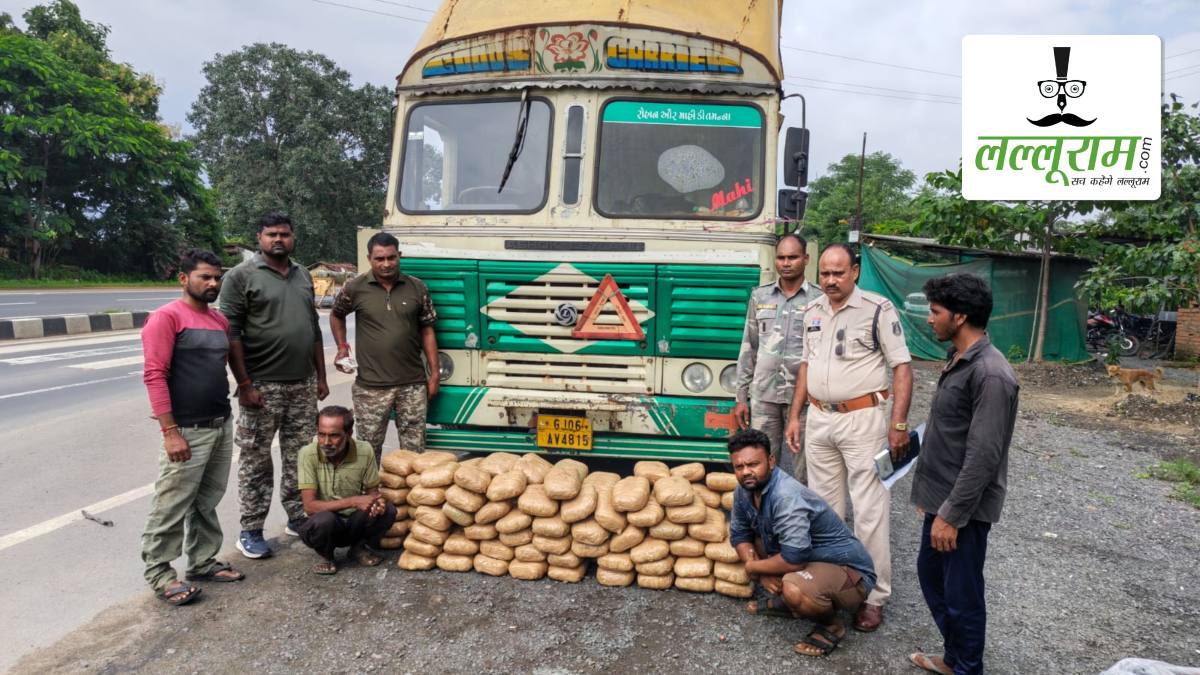 ओडिशा से छत्तीसगढ़ के रास्ते गुजरात जा रही थी गांजे की बड़ी खेप, पुलिस ने बीच रास्ते ही धर दबोचा; 2 अंतर्राज्यीय तस्कर गिरफ्तार, 60 लाख का गांजा बरामद