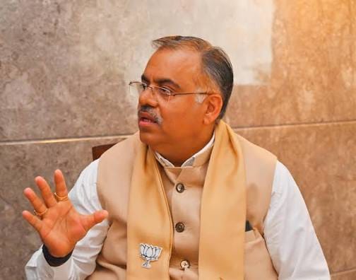 शिक्षक भर्ती में अनियमितताओं को लेकर तरुण चुघ का भगवंत मान सरकार पर हमला, बोले- जवाबदेही से बचने का समय खत्म