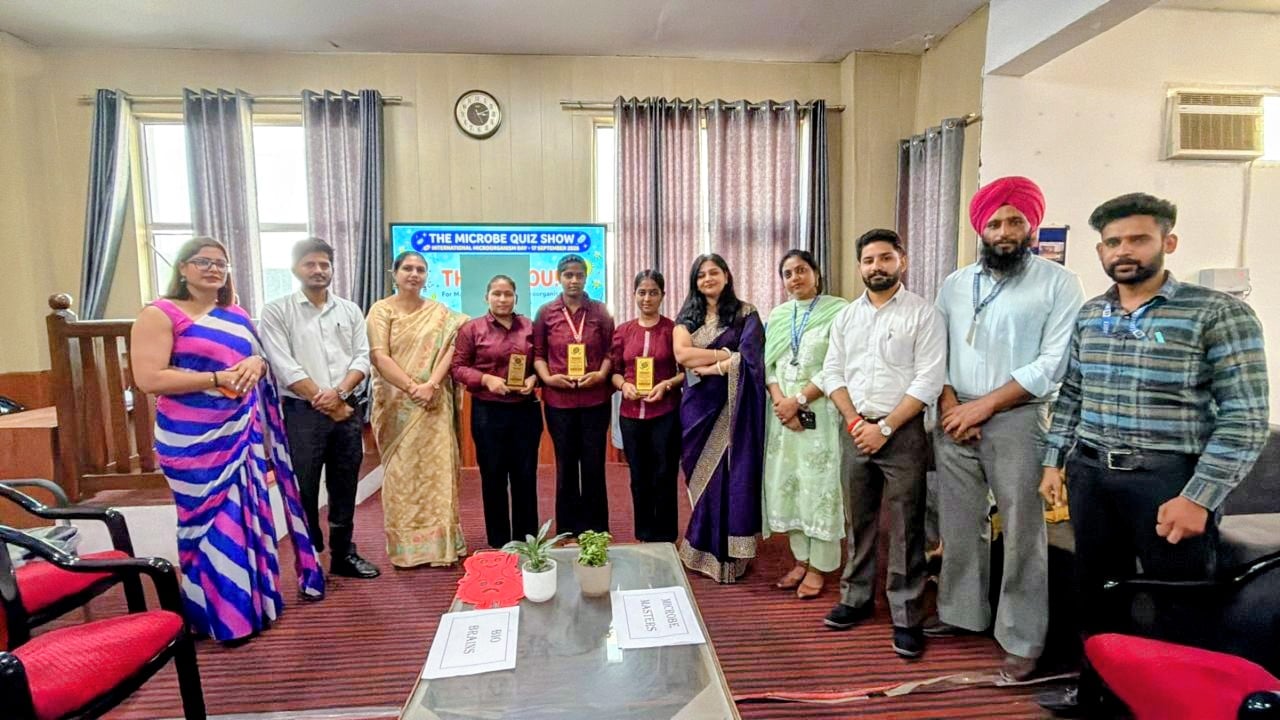 एनआईआईएलएम विश्वविद्यालय में मनाया गया अंतर्राष्ट्रीय सूक्ष्मजीव दिवस, विद्यार्थियों को बताई माइक्रोब्स की उपयोगिता