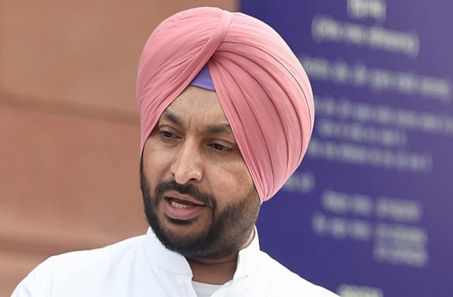 रवनीत बिट्टू के काफिले पर अंडे-पत्थरों से हमला, AAP कार्यकर्ताओं पर साजिश का आरोप; अमित शाह और DGP से की बात