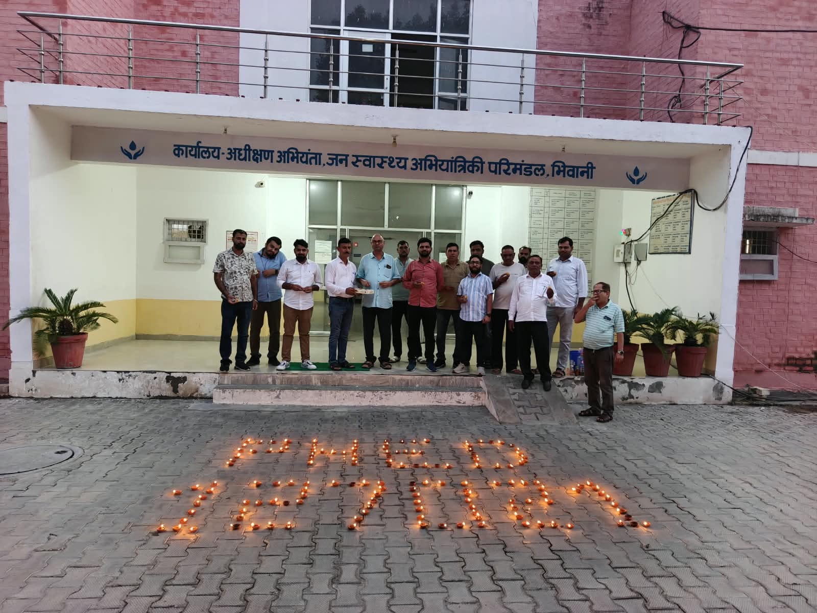 पीएम मोदी के जन्मदिन पर भिवानी में जगह-जगह ‘आशीर्वाद का दीया’ कार्यक्रम, सरकारी विभागों ने भी किए सेवा कार्य