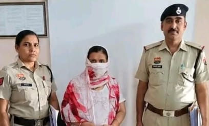 झाड़ियों में मिला नवजात, गर्भपात की दवा देने वाली फर्जी महिला डॉक्टर गिरफ्तार