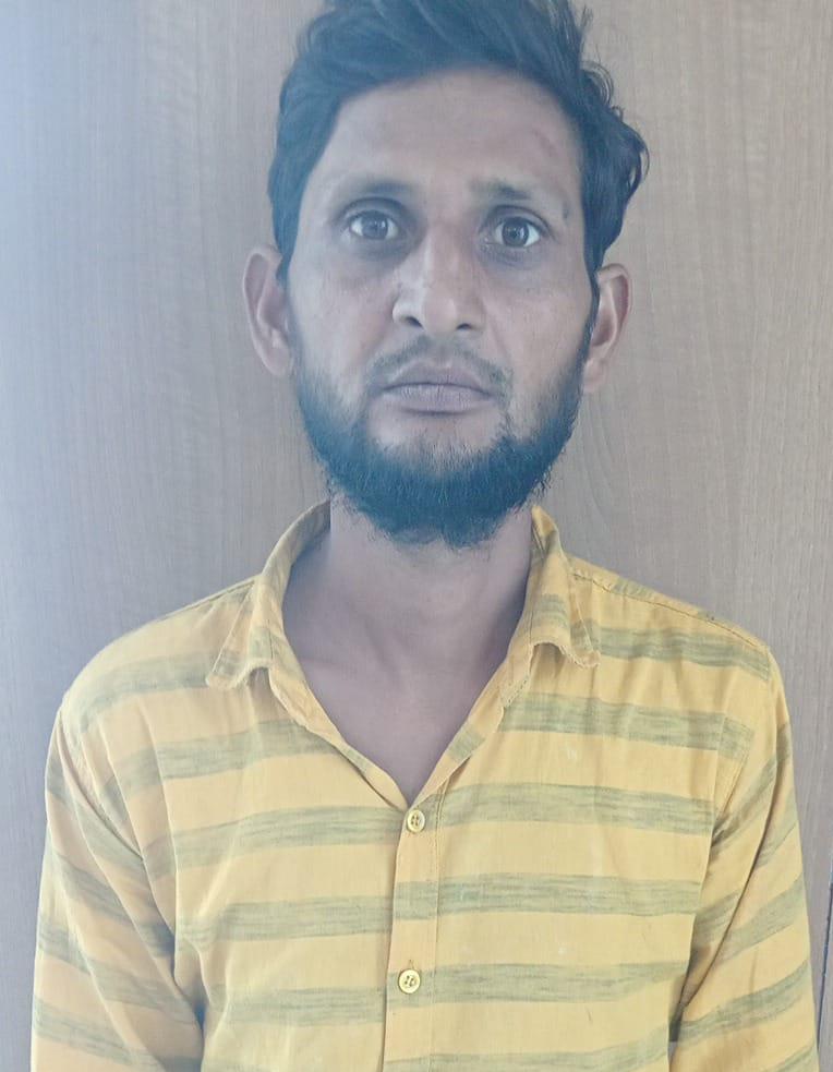 बाइक चोरी के केस में आरोपी गिरफ्तार, पुलिस ने बरामद किया चोरी का CNG ऑटो रिक्शा