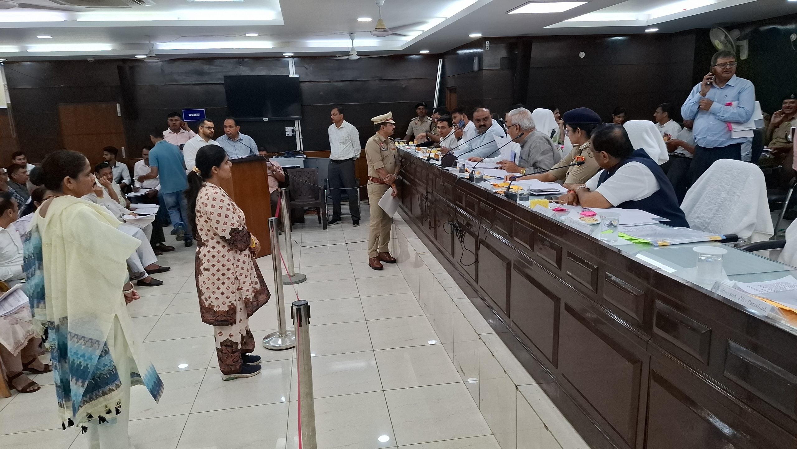 कष्ट निवारण समिति में TDI पर सख्त हुए मंत्री रणबीर गंगवा, जांच के आदेश; अगली बैठक में प्रतिनिधि नहीं आया तो FIR की चेतावनी