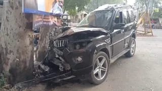 गुरदासपुर में दो गाड़ियों की भीषण टक्कर, स्कार्पियो पेड़ से टकराई; चालक की मौके पर मौत, दो घायल