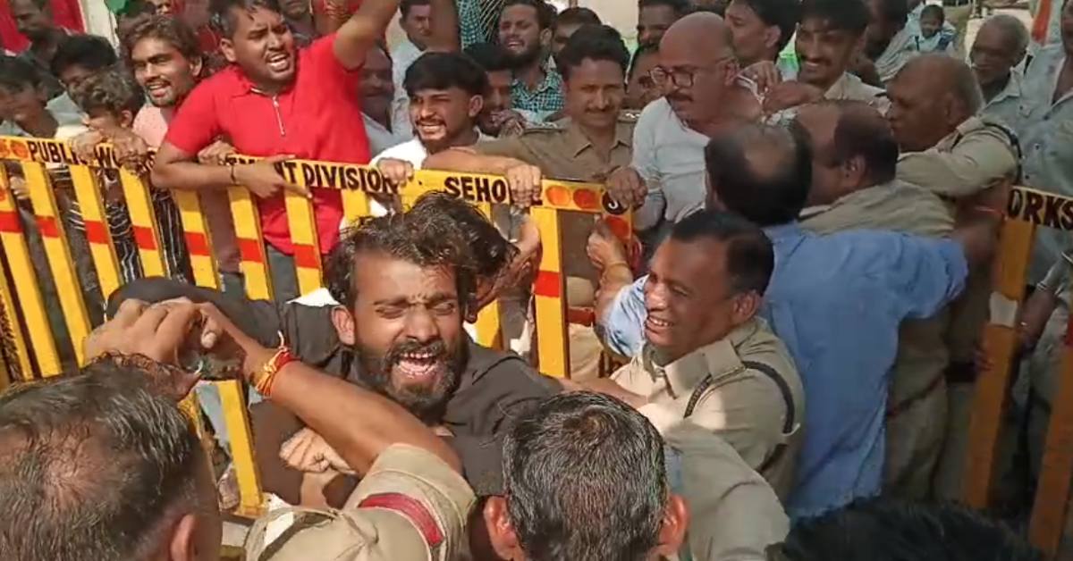 इछावर नगर परिषद में भ्रष्टाचार के खिलाफ फूटा गुस्सा: कांग्रेस का जोरदार प्रदर्शन, तालाबंदी की कोशिश के बाद पुलिस से धक्का-मुक्की