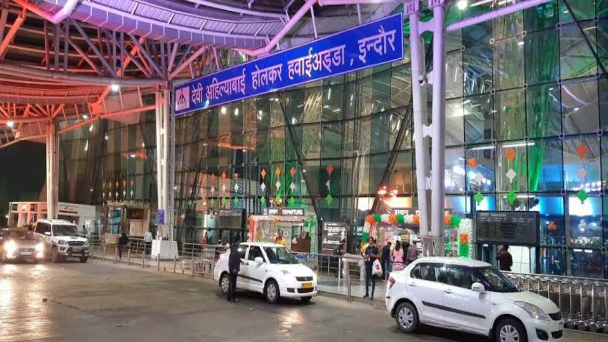 इंदौर एयरपोर्ट: अत्याधुनिक रडार सिस्टम के लिए राज्य सरकार देगी 5 एकड़ जमीन, सीएम डॉ मोहन ने दिए निर्देश