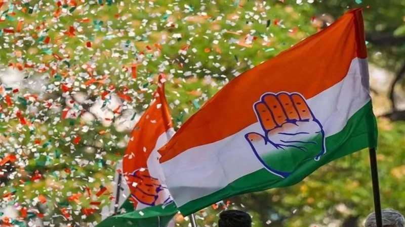 वोटिंग से पहले कांग्रेस का बड़ा एक्शन, 25 कार्यकर्ता निष्कासित