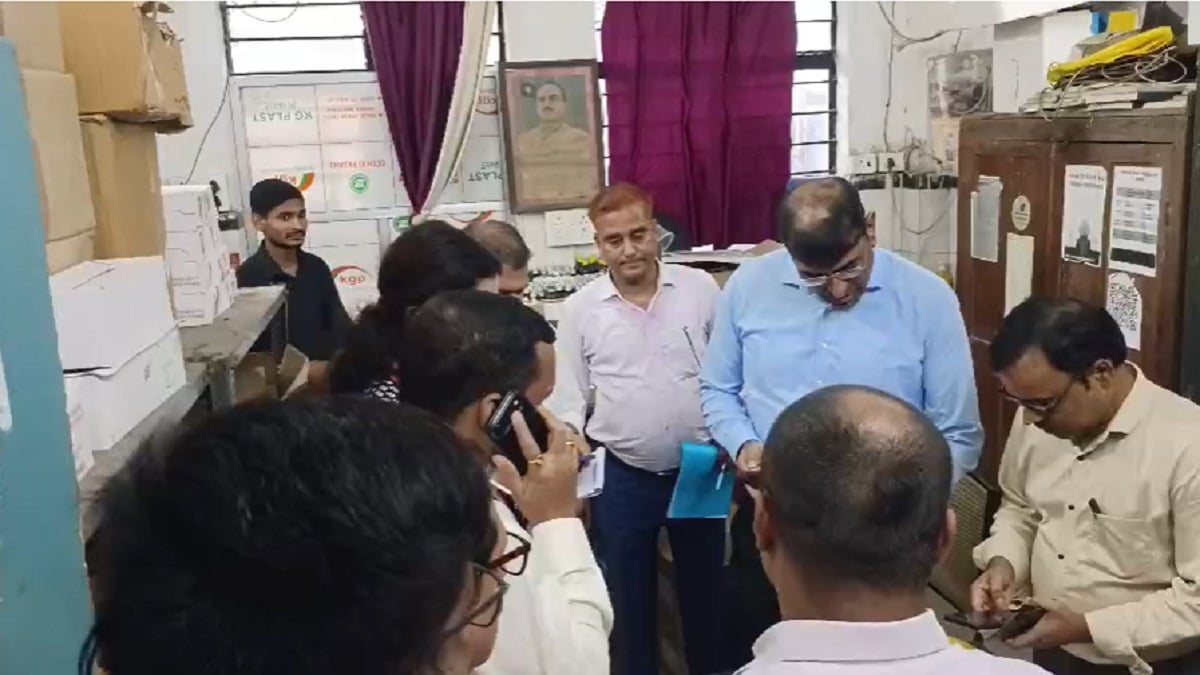 जहानाबाद सदर अस्पताल का औचक निरीक्षण करने पहुंचे स्वास्थ्य सचिव, अधिकारियों को लगाई फटकार