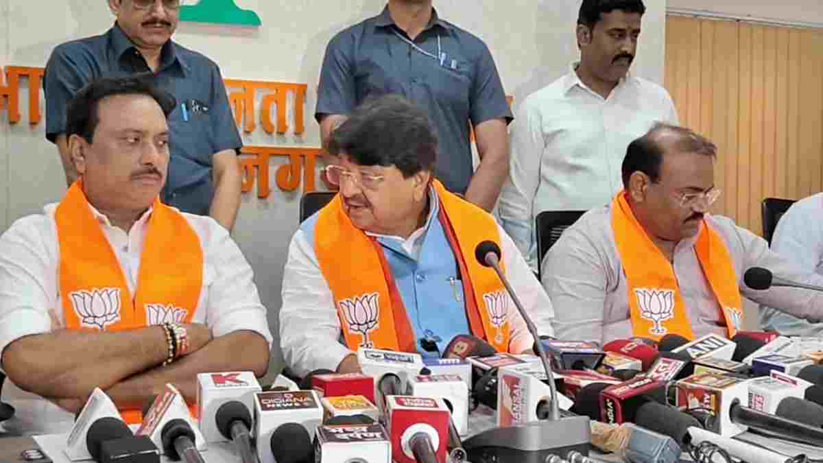 मंत्री कैलाश विजयवर्गीय भूले PM मोदी की योजना का नाम! बताया ‘बहुत बड़ी योजना’, पूर्व MLA जीतू ने दिलाया याद