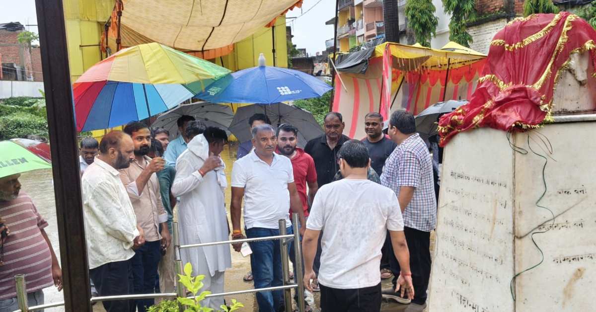 कड़े तेवर का दिखा असर! गांधी जी-नंदी प्रतिमा को नुकसान पहुंचाने वाला आरोपी गिरफ्तार, पूर्व विधायक की चेतावनी के बाद एक्शन