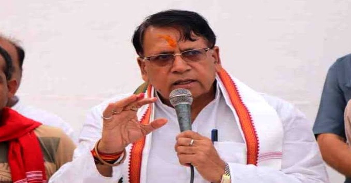 ‘उज्जैन में चलने हैं बड़े हथौड़े, इसलिए CM के घर पर चला छोटा हथौड़ा!’ पीसी शर्मा का बड़ा वार; शिक्षकों के आंदोलन को दिया समर्थन
