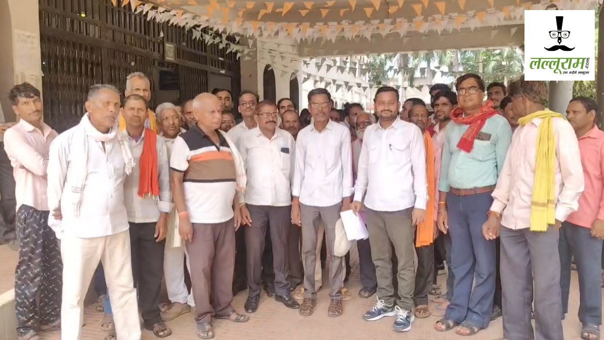पीएम आवास के नाम पर हितग्राहियों को लूटा, कलेक्टर से हुई शिकायत