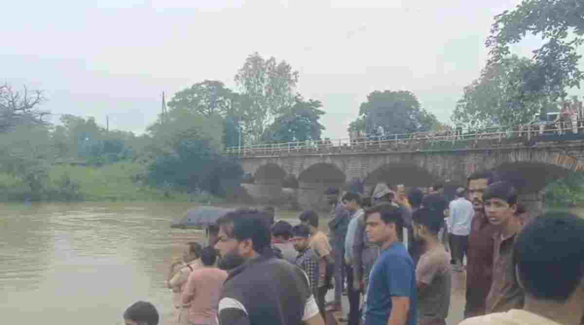 नदी में युवक ने लगाई छलांग, पुल पर मिला लावारिस मोबाइल, SDRF का रेस्क्यू जारी