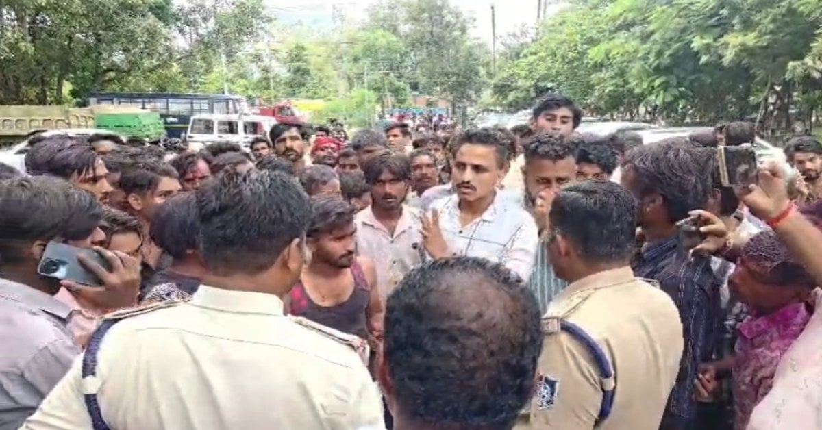 बरेली में गणेश विसर्जन के दौरान दो समितियों में खूनी झड़प: जमकर चले लाठी-डंडे, मची अफरा-तफरी; दोनों पक्षों पर केस दर्ज
