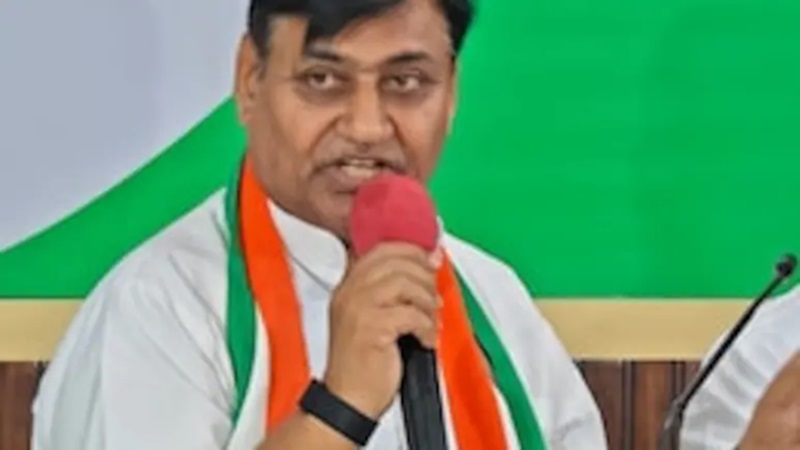 सीकर में एक ही परिवार के 4 उम्मीदवार, पति-पत्नी और ससुर-बहू को कांग्रेस का टिकट