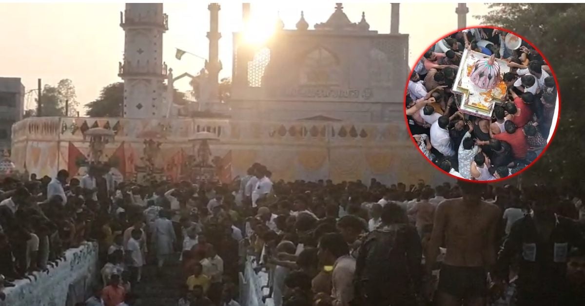 सतवास में दिखी गंगा जमनी तहजीब: मस्जिद से 15 फीट दूर बावड़ी में कान्हा का जल विहार, आरती के बाद नमाज