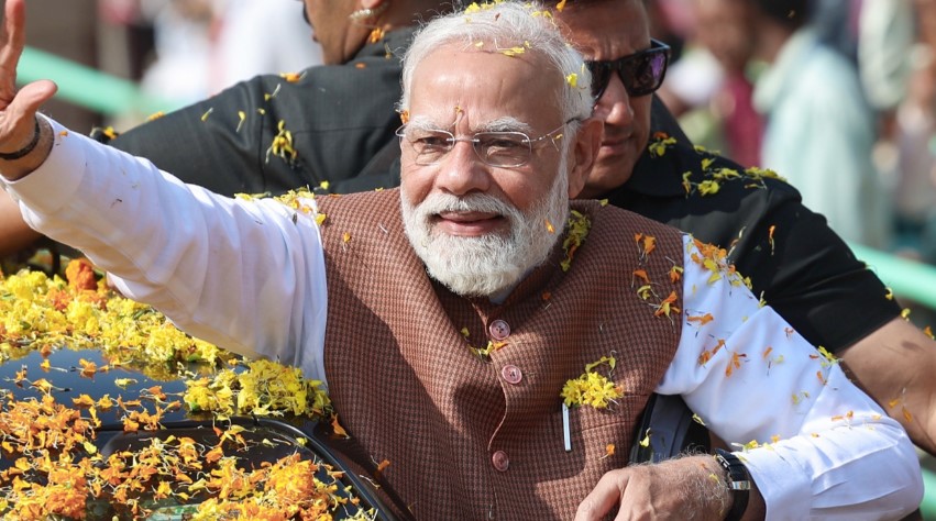वडोदरा में Gen-Z संवाद: पीएम मोदी बोले—’झूठ के शोर के बीच सच की हुंकार से चलता है भारत का युवा’