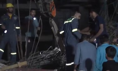 गांधीनगर में गिरा निर्माणाधीन स्लैब, दबे 15 मजदूर सुरक्षित निकाले गए; अमित शाह ने लिया अपडेट