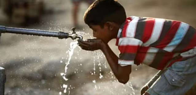 गुजरात जल जीवन मिशन घोटाला: CAG रिपोर्ट में ठेकेदार को ₹73 करोड़ अतिरिक्त भुगतान का खुलासा