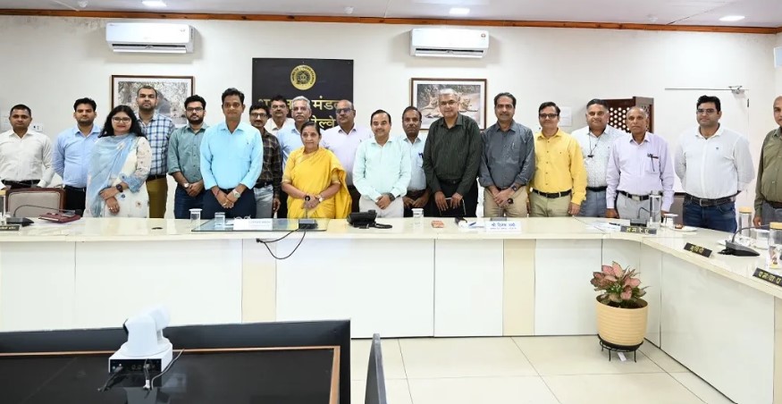 ऊर्जा दक्षता और यात्री सुविधाओं के विस्तार पर जोर: केंद्रीय मंत्री निमुबेन बांभणिया