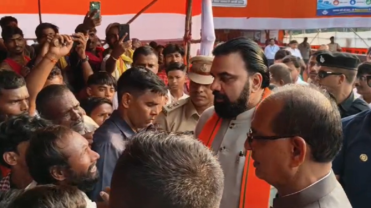 वैशाली, मुंगेर के बाद भागलपुर पहुंचे शिवराज सिंह चौहान, बाढ़ प्रभावित इलाकों का लिया जायजा
