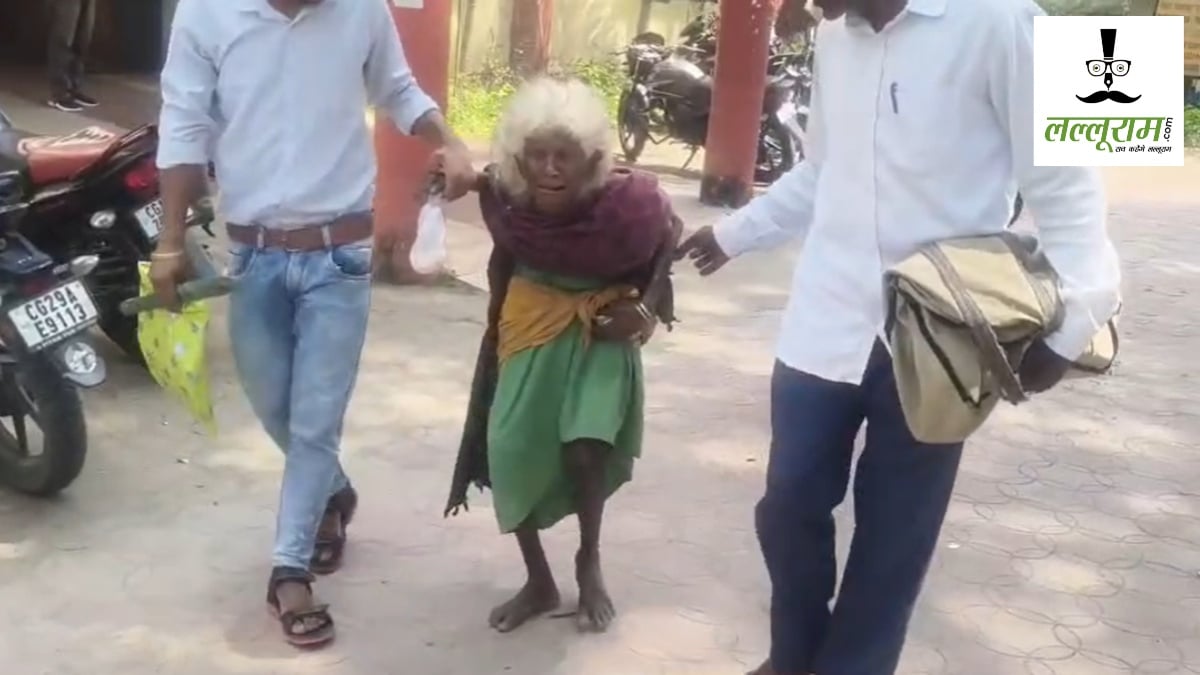 ‘परिजन करते हैं मारपीट, खौलता पानी भी उड़ेला…’ 90 साल की वृद्ध महिला ने लगाई न्याय की गुहार, देखें VIDEO