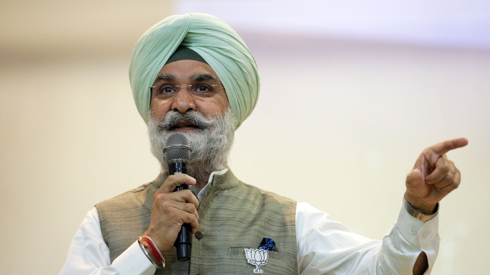 दिल्ली वालों को मिला लंबा वीकेंड, 11 सितंबर को दिल्ली में स्कूल-कॉलेज और सरकारी दफ्तर रहेंगे बंद ; LG का बड़ा फैसला