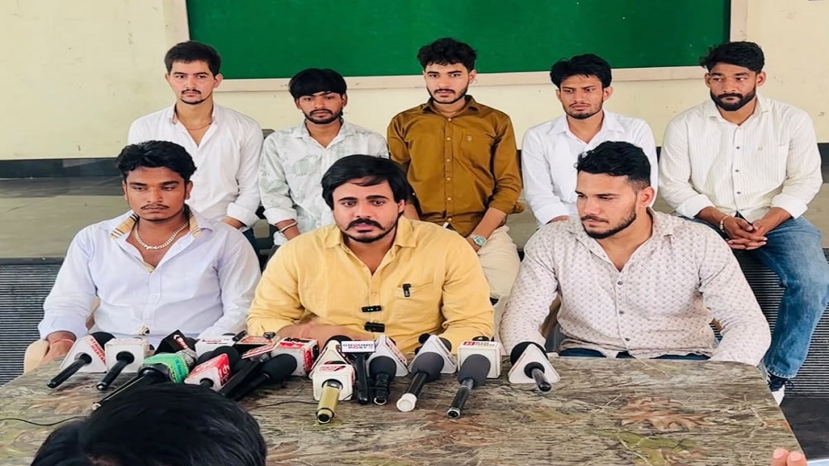 हिसार में बड़ा छात्र संगठनात्मक ऐलान, हरिकेश ढांडा समेत कई लोगों ने छोड़ा INSO