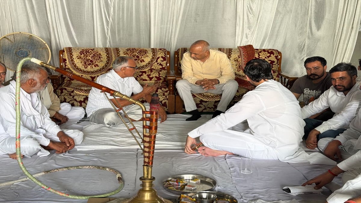 भिवानी में इनेलो जिलाध्यक्ष अशोक ढ़ाणीमाहु के आवास पर लगा दिग्गजों का तांता, जानिए कब होगी रस्म पगड़ी