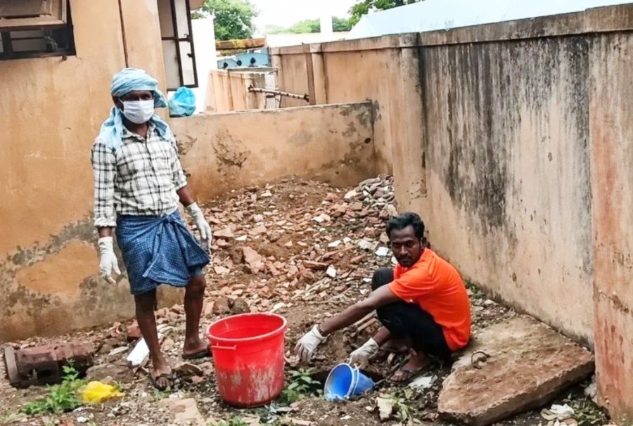 Karnataka News: सरकारी अस्पताल में मरीजों से मानव मल साफ करवाने का आरोप, डॉक्टर और वरिष्ठ नर्स निलंबित