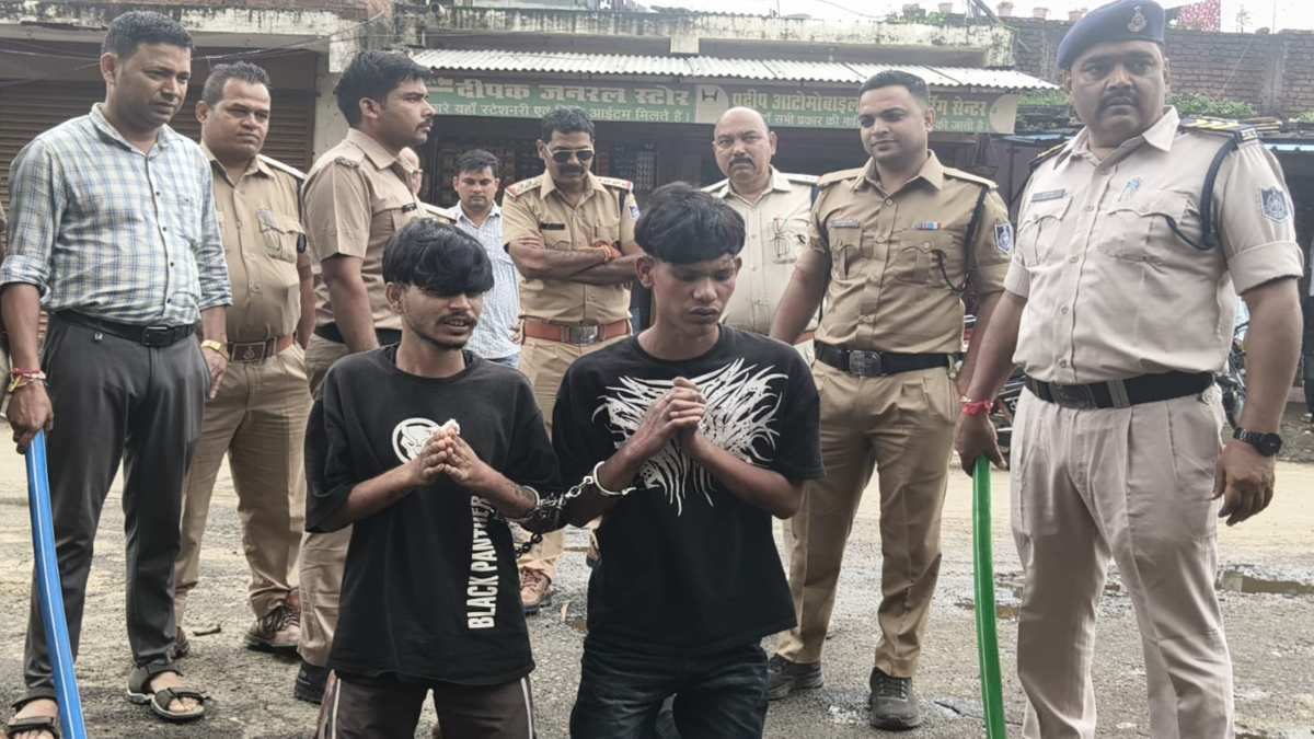 80 रुपए के लेनदेन पर व्यापारी पर चाकू से जानलेवा हमला: पुलिस ने आरोपियों को दबोचकर निकाला जुलूस