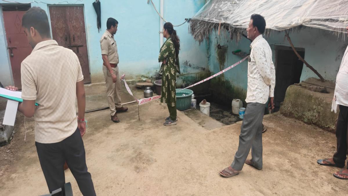 सनसनीखेज वारदात: घर में काम कर रही 55 वर्षीय महिला की लाठी से पीटकर हत्या, आरोपी गिरफ्तार