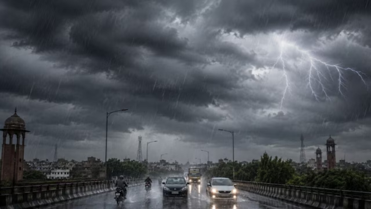 यूपी में बारिश-बाढ़ का डबल अटैक, 23 जिलों में अलर्ट; 26 जिलों में 3.5 लाख लोग प्रभावित