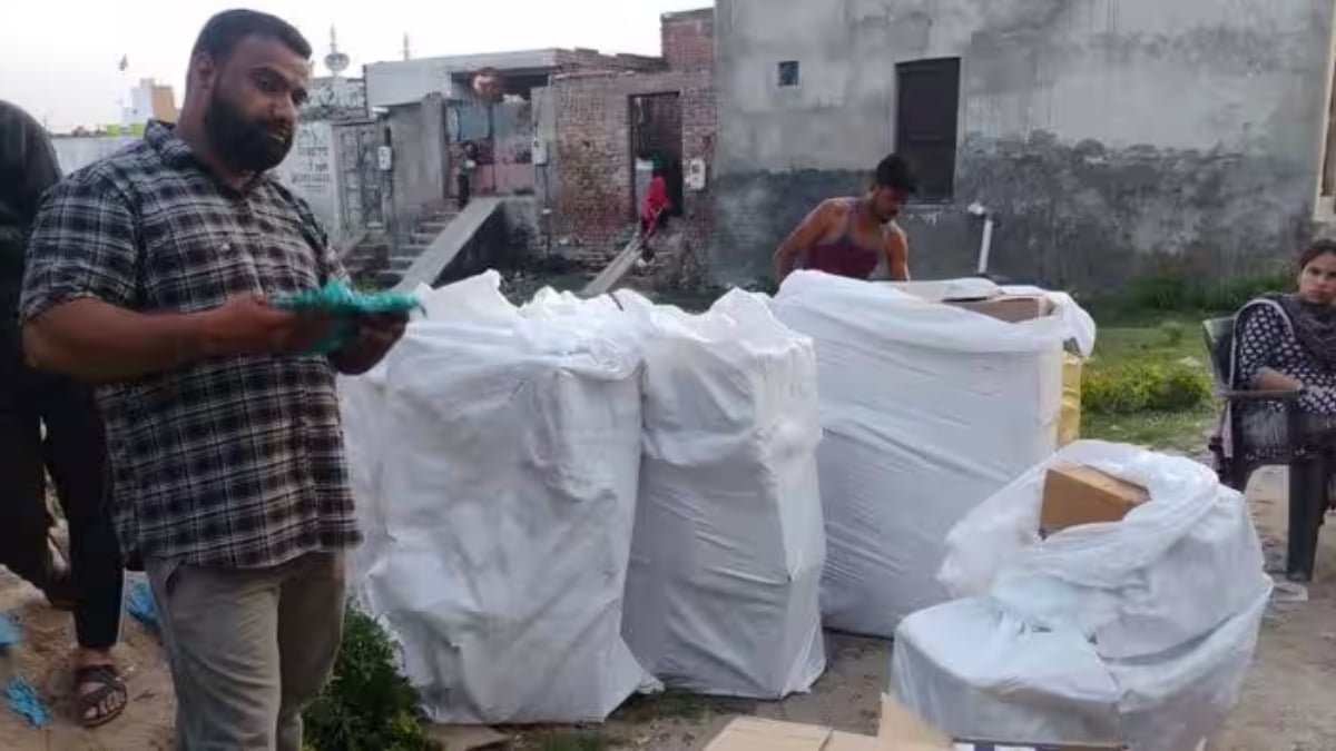 आप भी तो नहीं खा रहे नकली दवा! आगरा में बड़ा जखीरा पकड़ा, केटोरॉल-एलेग्रा समेत कई दवाएं बरामद