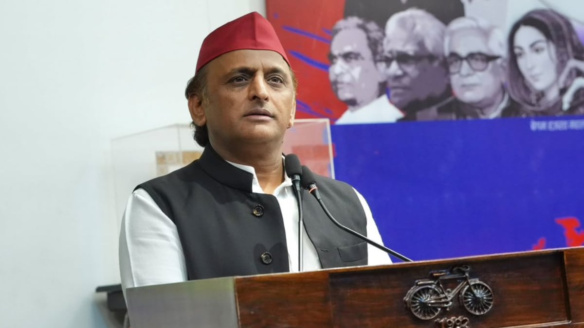 अखिलेश का ‘कन्या विद्याधन’ फिर शुरू करने का दावा, छात्राओं को मिलेंगे 50 हजार!