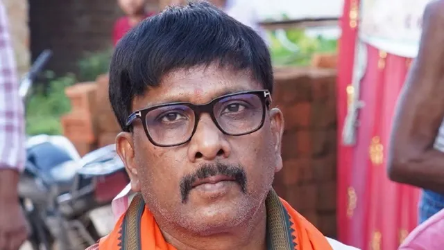 Jharkhand Politics: ईचागढ़ में आजसू को बड़ा झटका, हरेलाल महतो समेत चार प्रखंड अध्यक्षों ने दिया इस्तीफा