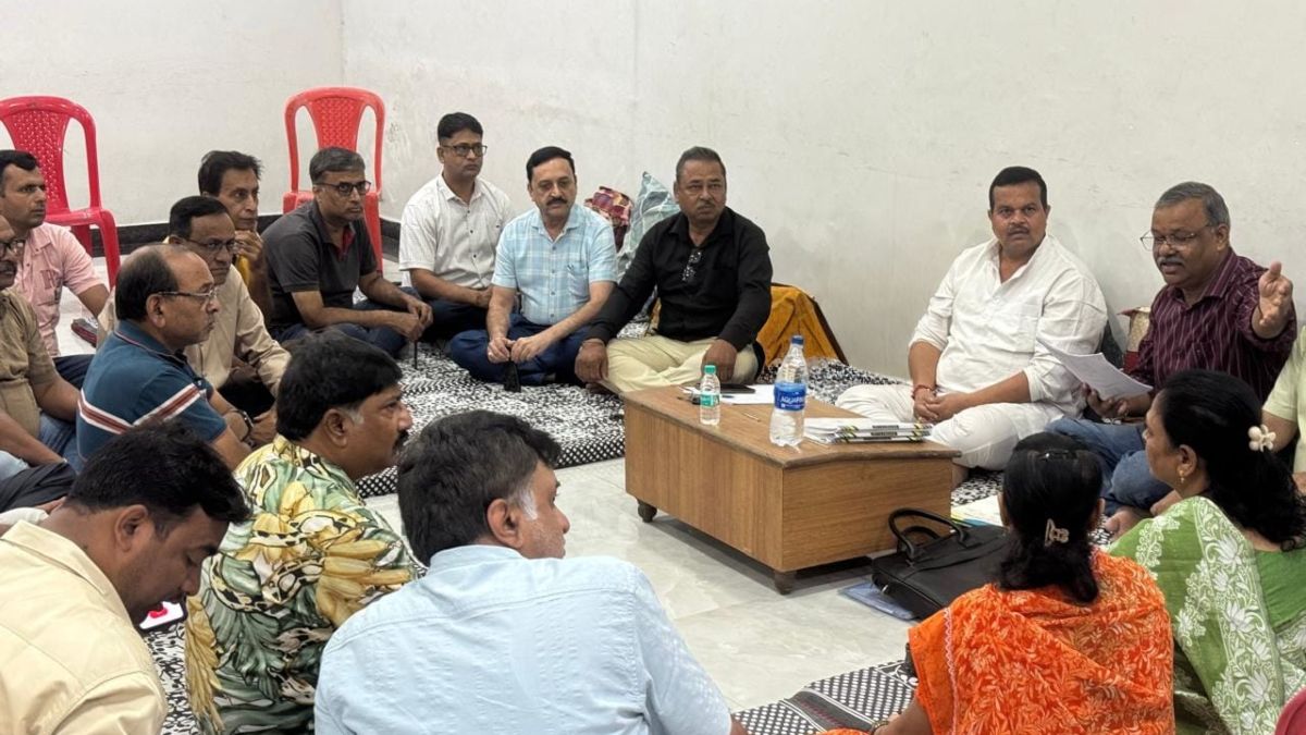 छत्तीसगढ़ी अग्रवाल समाज की अहम बैठक: अनुराग अग्रवाल ने कहा- दान की हुई मंदिरों व उनकी संपत्तियों के दुरुपयोग पर कानूनी कार्रवाई तेज