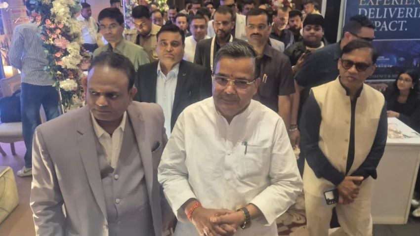 आगरा में वेडिंग एक्सपो का शुभारंभ, पर्यटन मंत्री जयवीर सिंह ने राहुल गांधी पर साधा निशाना