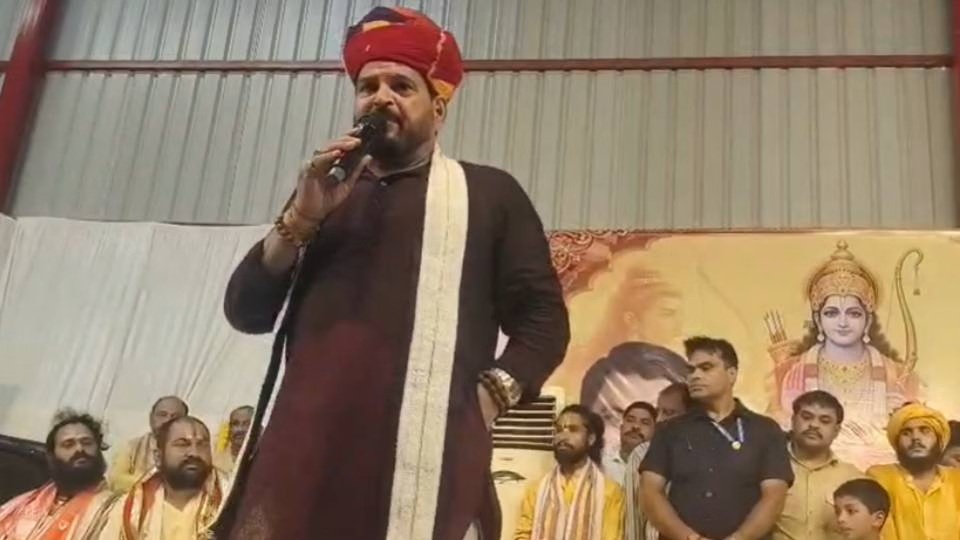 आखिर अमेठी में बृजभूषण शरण सिंह ने क्यों दिया ‘स्वजाति एकजुटता’ का नारा? जानिए क्या है पर्दे के पीछे का प्लान