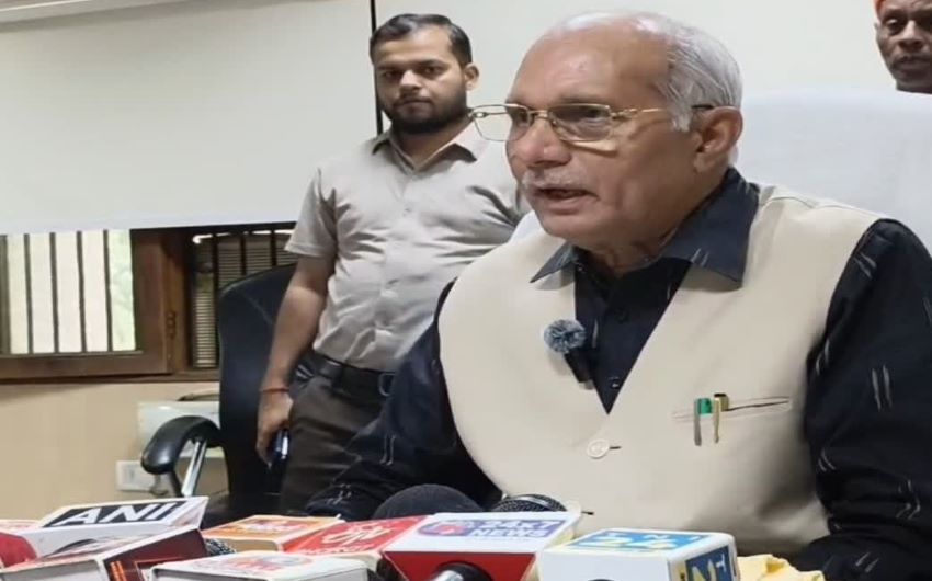 ‘पीटेंगे, डकैती डालेंगे, अपहरण करेंगे’ धर्मपाल सिंह ने बताया अखिलेश के PDA का नया ‘फुल फॉर्म’, मचा भारी बवाल