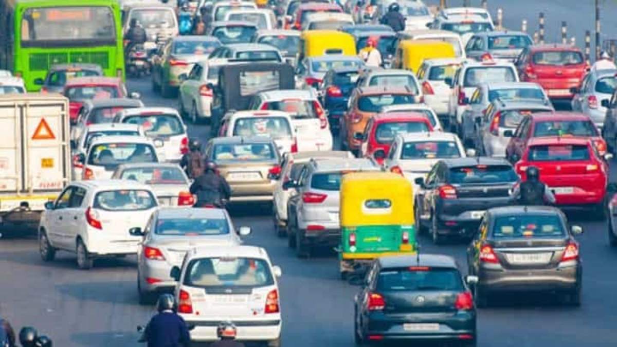 भारत में अप्रैल 2027 से लागू होंगे CAFE-3 नियम : छोटी कारों को नहीं मिली राहत, EV-हाइब्रिड बेचने वाली कंपनियों को होगा फायदा