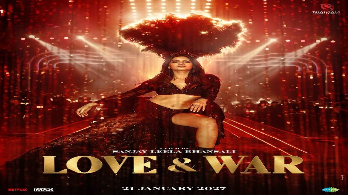 Love & War से Alia Bhatt का पोस्टर हुआ आउट, ग्लैमरस अंदाज में छाई एक्ट्रेस