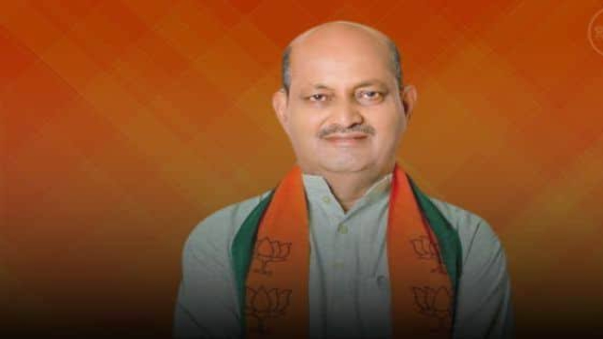 ओडिशा में मंत्रिमंडल विस्तार की सुगबुगाहट! कटक कार्यसमिति की बैठक के बाद दिल्ली दौरे पर बीजेपी प्रदेश अध्यक्ष मनमोहन सामल