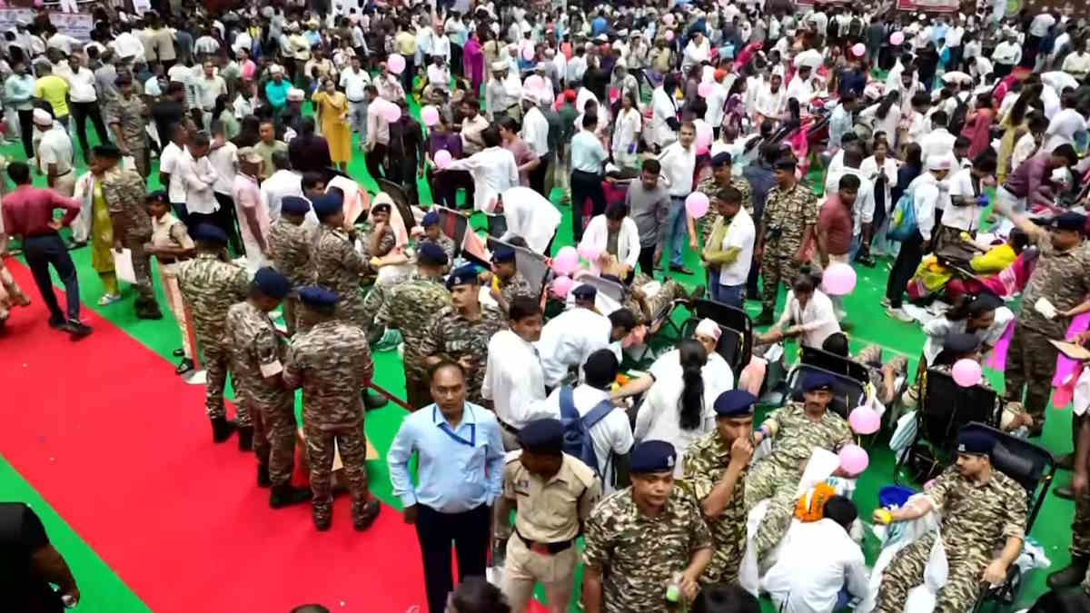 रक्तदान महादान महाकुंभ में बना वर्ल्ड रिकार्ड, मुख्यमंत्री की मौजूदगी में 3000 से ज्यादा लोगों ने किया रक्तदान…