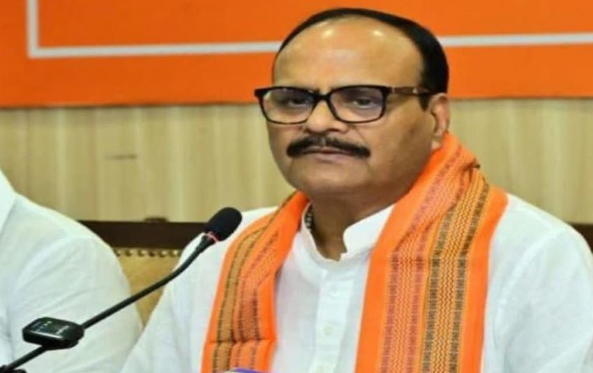 ‘का हाल बा?’ अब भोजपुरी और अवधी में बतियाएंगे डॉक्टर, पर्चे पर भी दिखेगी हिंदी; डिप्टी सीएम की अनोखी सलाह