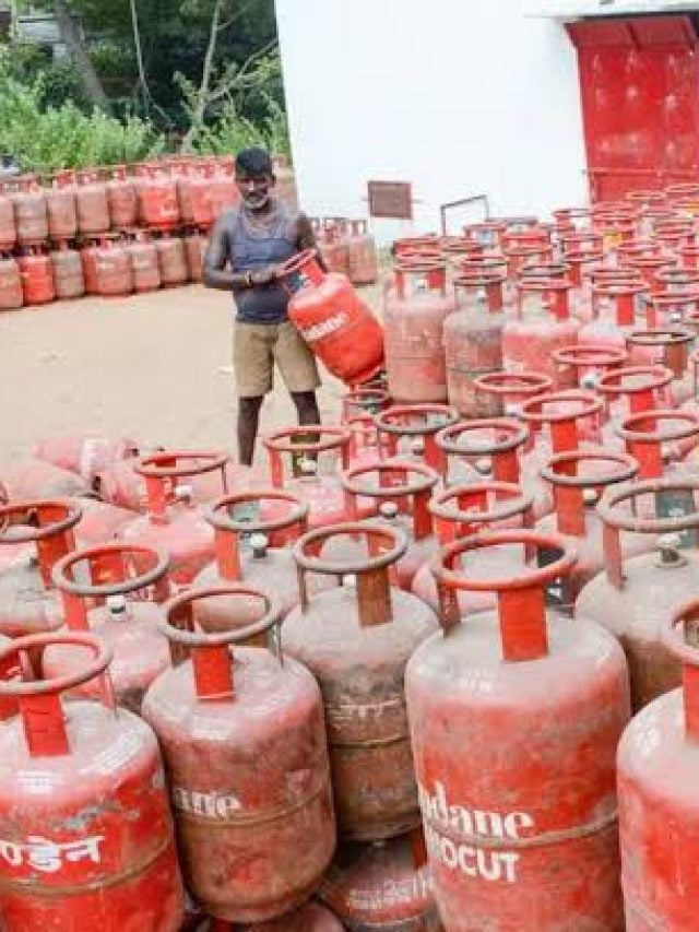 1 सितंबर से बदले LPG के दाम, जानें अब कितने रुपए में मिलेगा गैस सिलेंडर