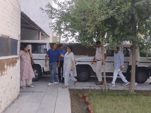 रेप केस से नाम हटाने के लिए मांगे 1 लाख, 50 हजार में डील; ACB ने SHO को रंगे हाथ दबोचा